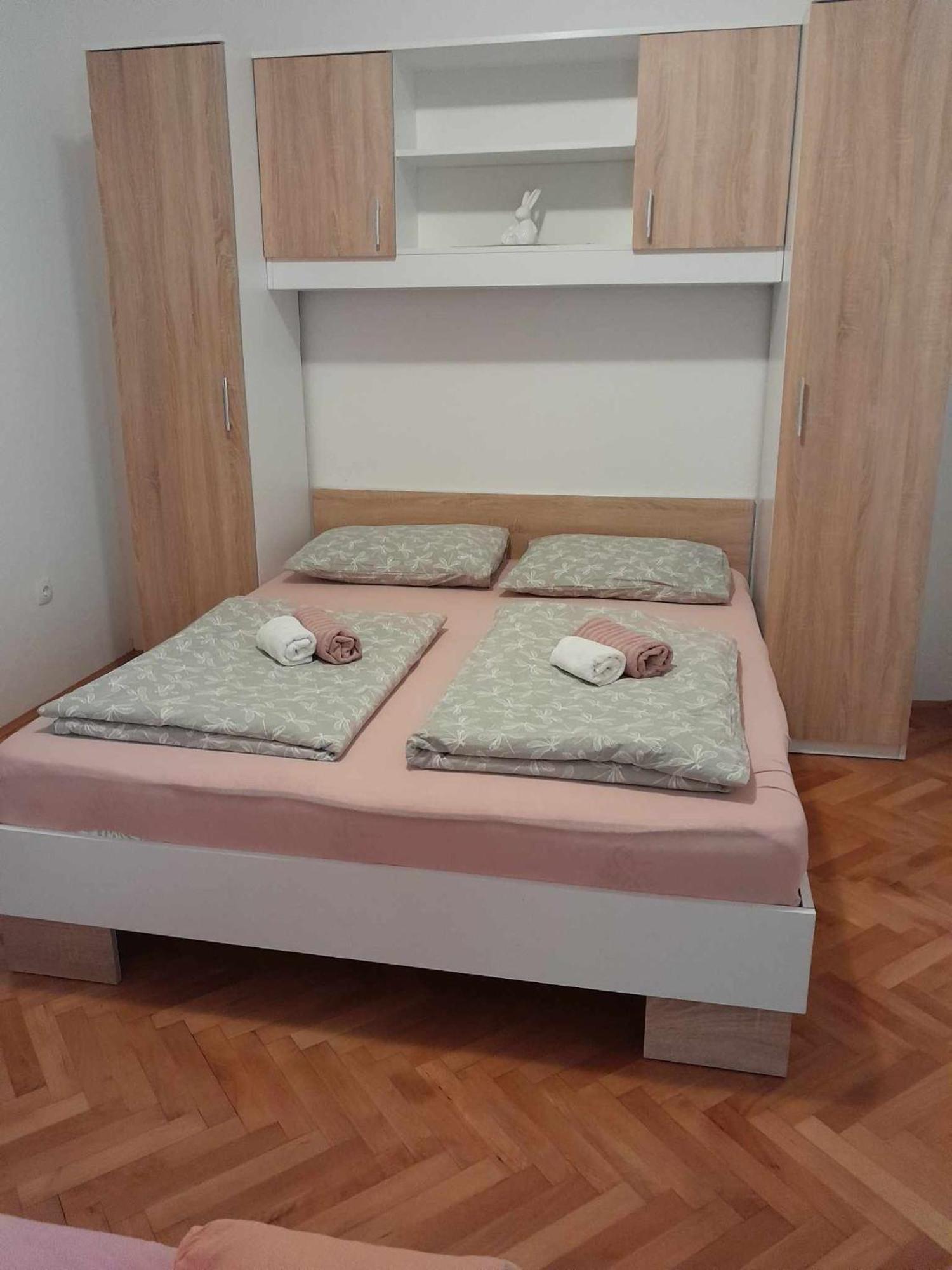 Apartman Larus Starigrad Paklenica Dış mekan fotoğraf